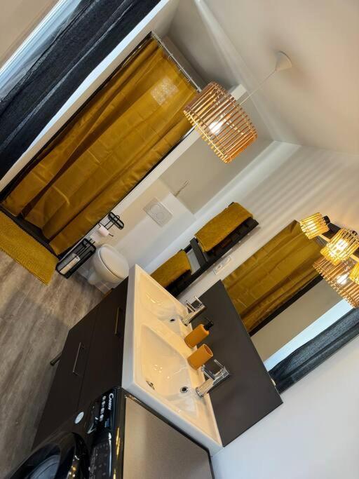 Appartement Cosy Et Lumineux Dans Village Medieval Boulieu-les-Annonay Esterno foto